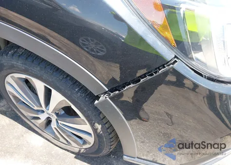 2021 Subaru Ascent Limited z USA, uszkodzony, nr VIN 4S4WMAPD0M3435145